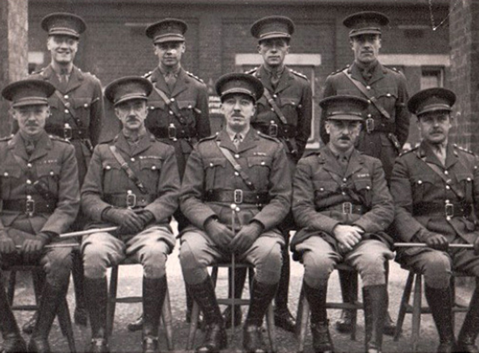 dentists in world war one uniform